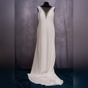 Pronovias wedding gown size 14